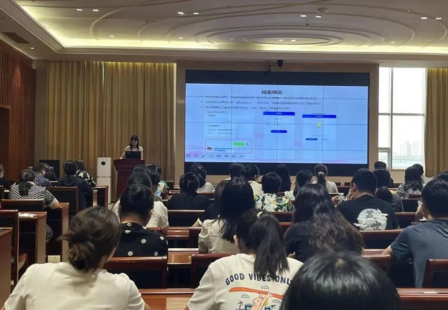 1769757254439936.jpg 1694402215206466.jpg